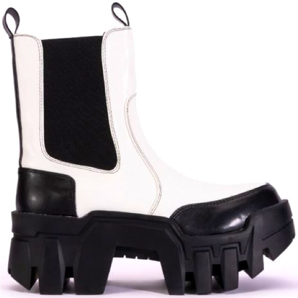 Azalea Wang Ivory Chelsea Chunky Platform Black and White Leather Boots - Picture 1 of 3